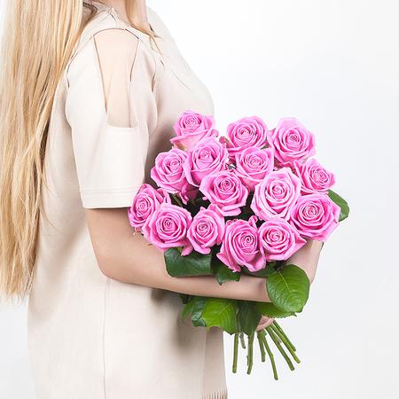 Букет из 15 розовых роз (70 см)